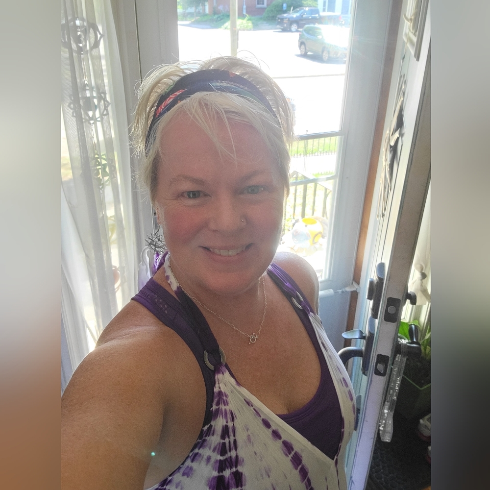 Meet your Posher, Lisa